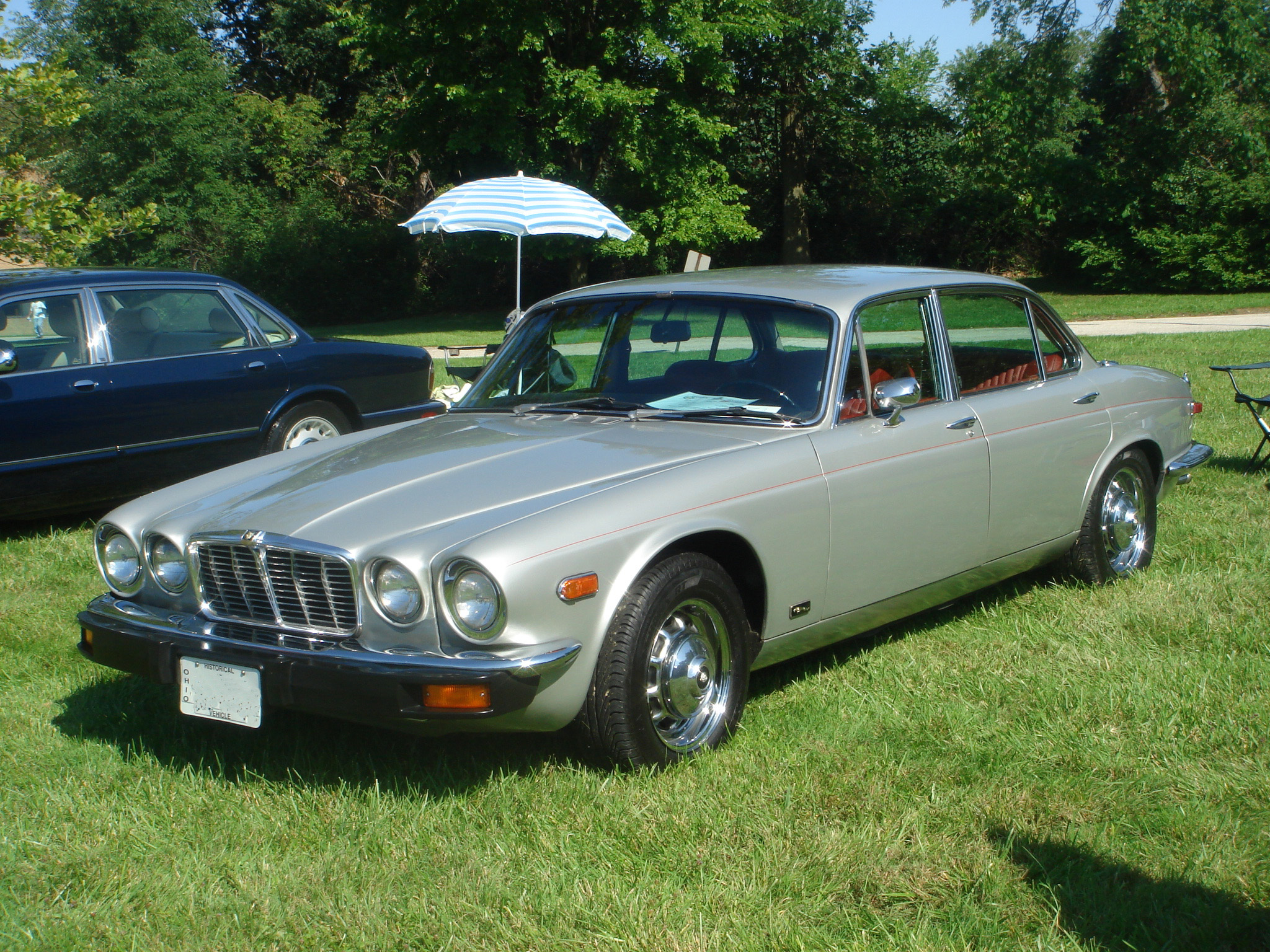 1975 XJ6L