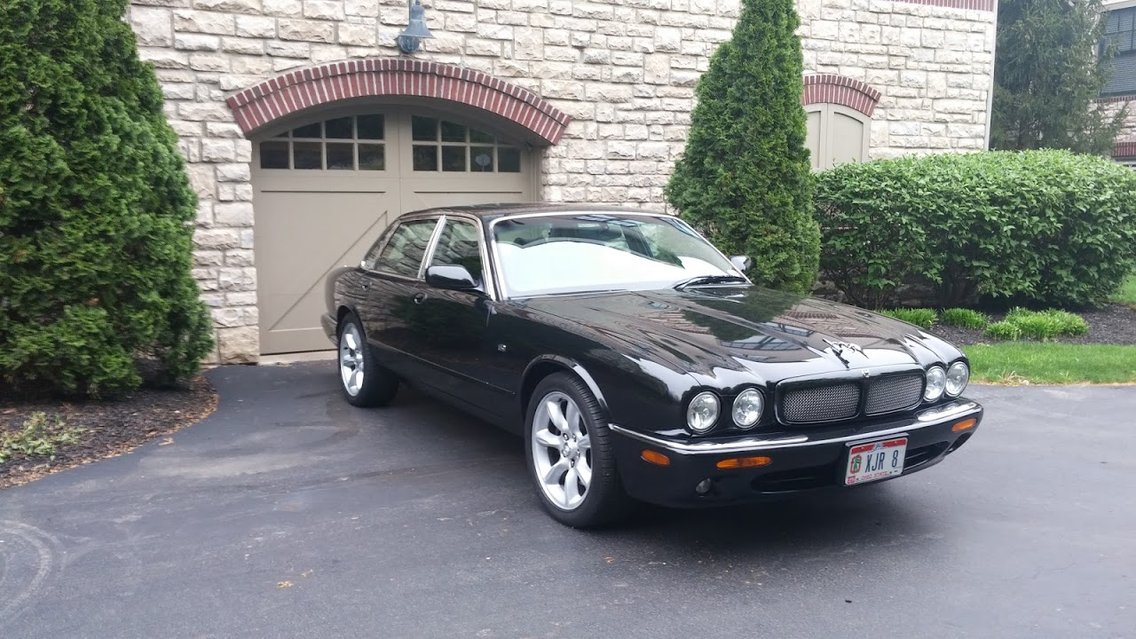 2001 XJR